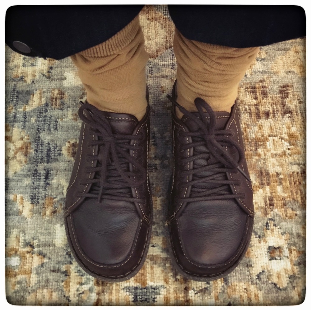 Born Vintage style real leather Oxfords!